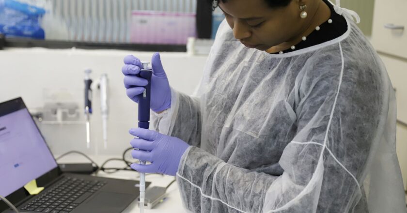 Brasil registra el primer caso de covid-19 variante Arcturus