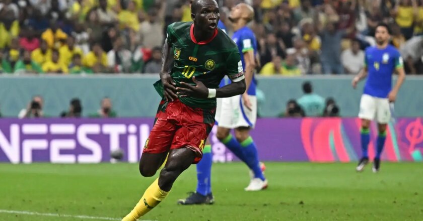 Brasil perde de Camarões mas avança como líder do Grupo G