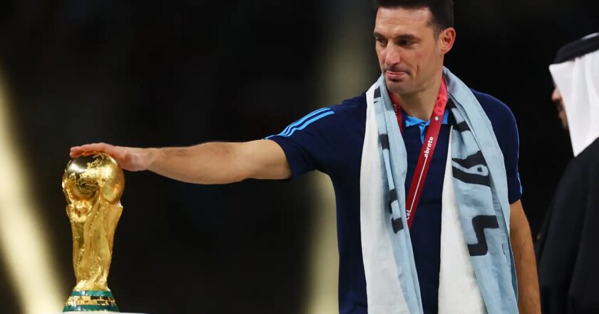 Após tri mundial, Scaloni mantém portas abertas a Messi para 2026