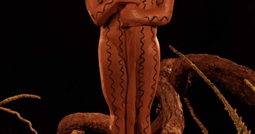 Yanomami oferecem estatueta alternativa a indicados ao Oscar 2023