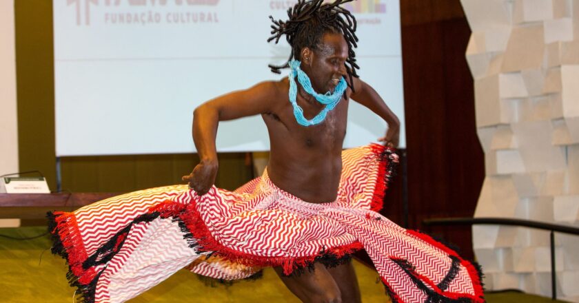 Fundação Cultural Palmares volta a ter machado de Xangô na marca