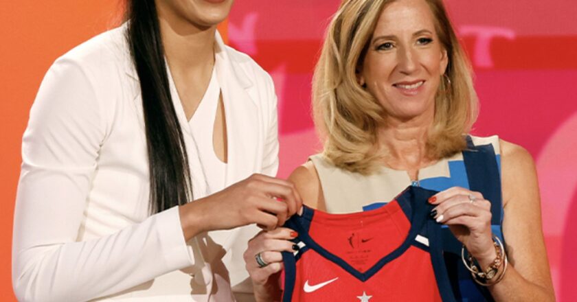 Atleta da seleção brasileira é escolhida por equipe da WNBA