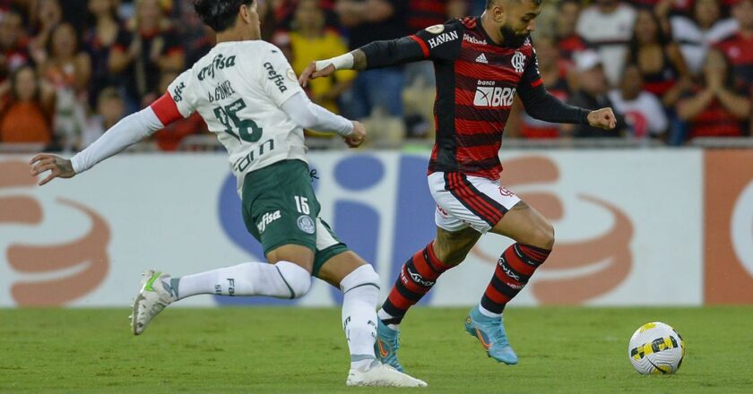 Flamengo e Palmeiras lideram lista de clubes com maior receita em 2022