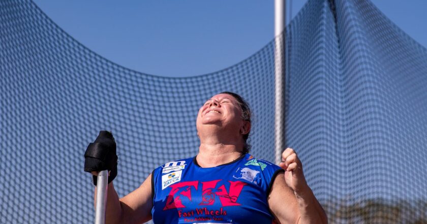 Brasileña establece nuevo récord mundial en lanzamiento de peso