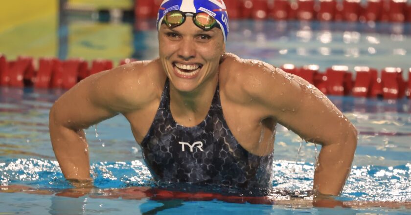 Carol Santiago é ouro em etapa do World Series de natação paralímpica