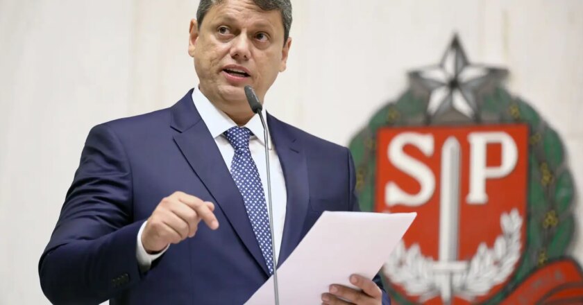 “Primeiro vou cuidar das pessoas”, diz novo governador paulista