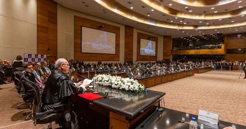 Novo presidente do TJRJ promete digitalização e reforma administrativa