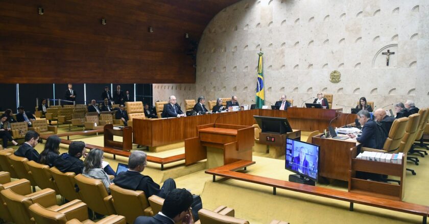 STF derruba lei que obrigava sala de descanso para enfermeiros em SP