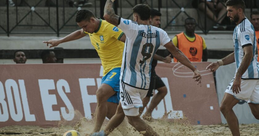 Brasil goleia Argentina na Copa América de beach soccer