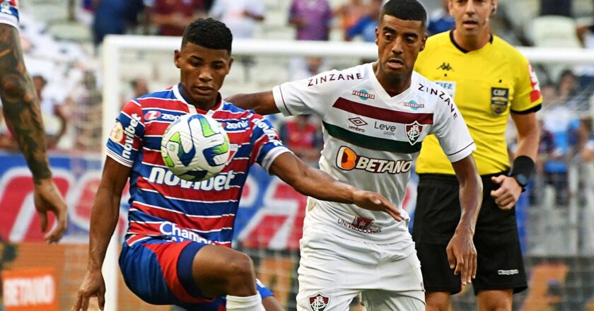 Fortaleza derrota Fluminense e vira líder provisório do Brasileirão