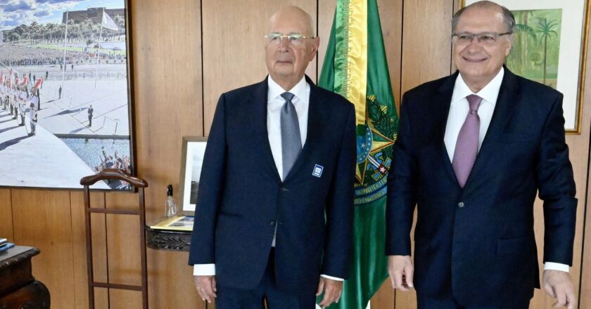 Alckmin discute bioeconomia com presidente do Fórum Econômico Mundial