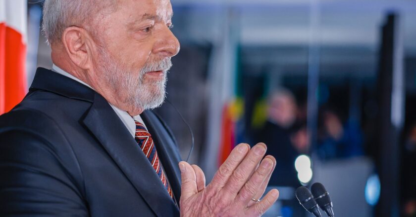 Lula retorna ao Brasil após extensa agenda no Japão