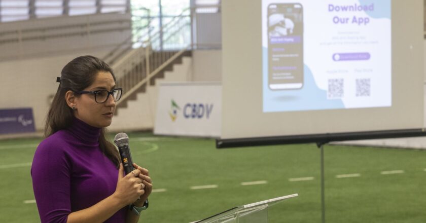 Brasileira idealiza app antidoping para atletas deficientes visuais