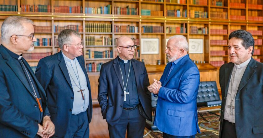 Lula quiere discutir con el Papa soluciones al conflicto de Ucrania