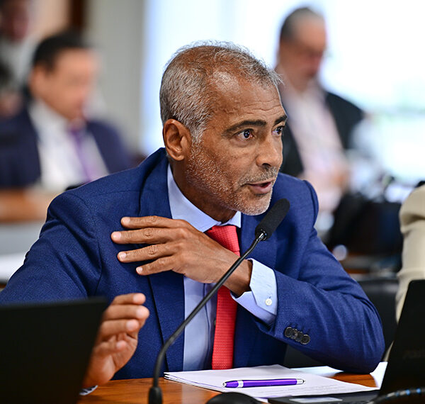 Aprovado projeto que garante direitos trabalhistas a árbitros