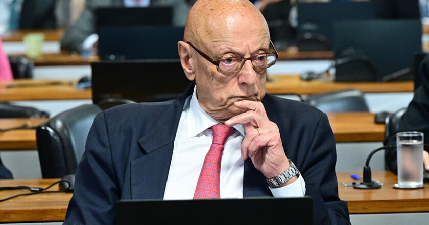 Avança PEC que garante locais de descanso para motoristas em estradas