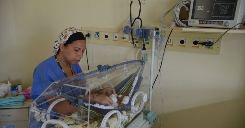 Vacinação tem importância maior para prematuros, diz neonatologista