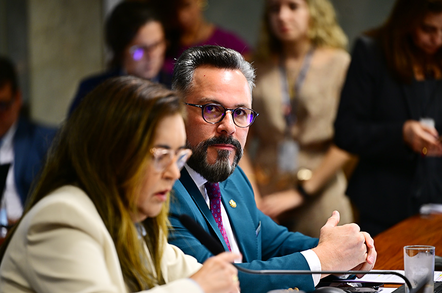 CAS aprova abono natalino para 'soldados da borracha'