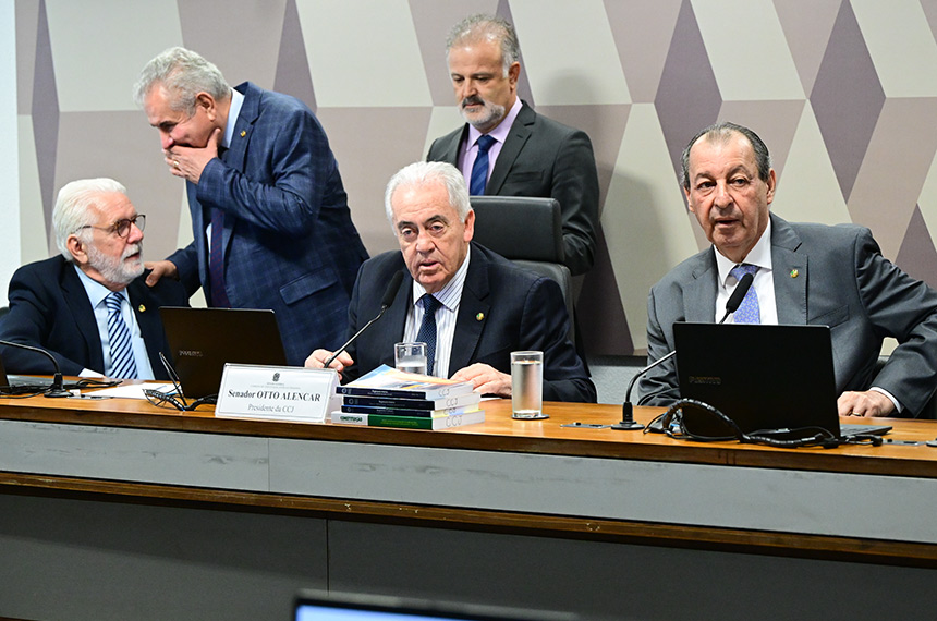 CCJ confirma sabatina de Gonet e outras autoridades para o dia 12