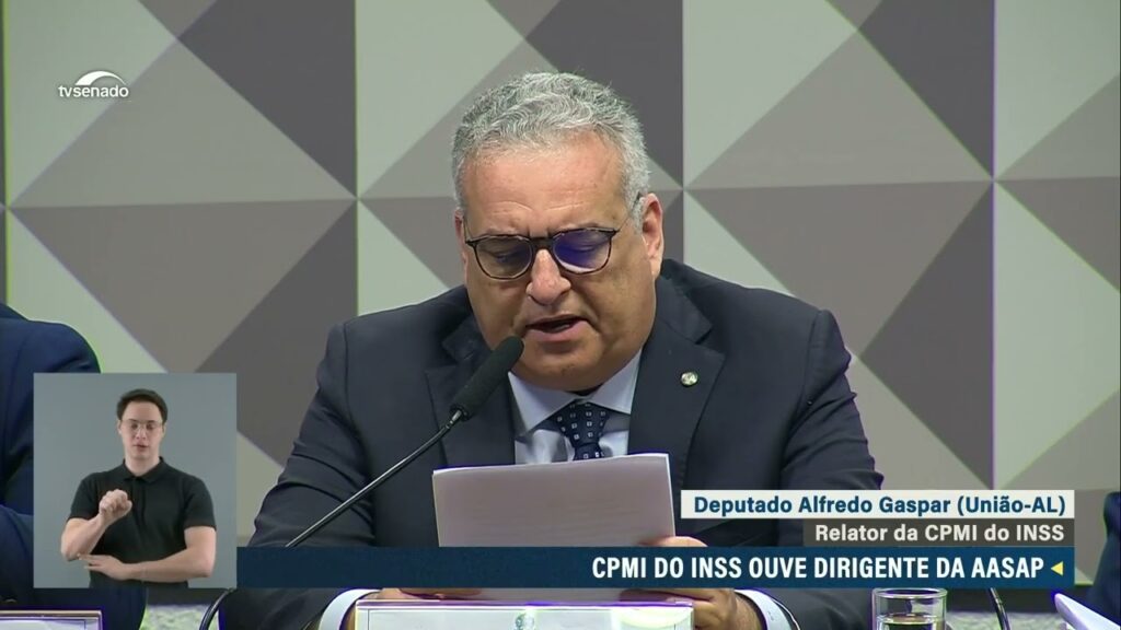 CPMI do INSS apreende celular de Igor Delecrode — Senado Notícias