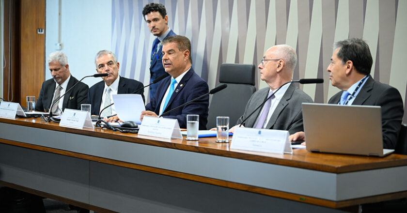 CRE aprova convenção que facilita transporte rodoviário de mercadorias