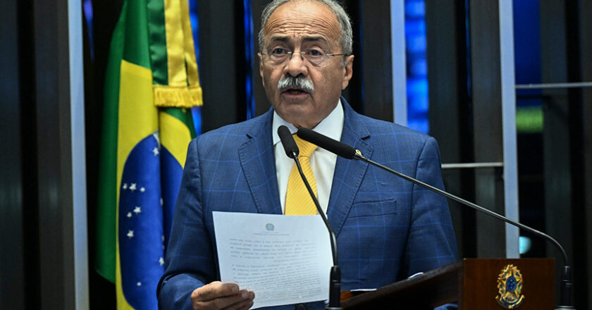 Chico Rodrigues comemora aprovação de projeto sobre imóvel em faixa de fronteira