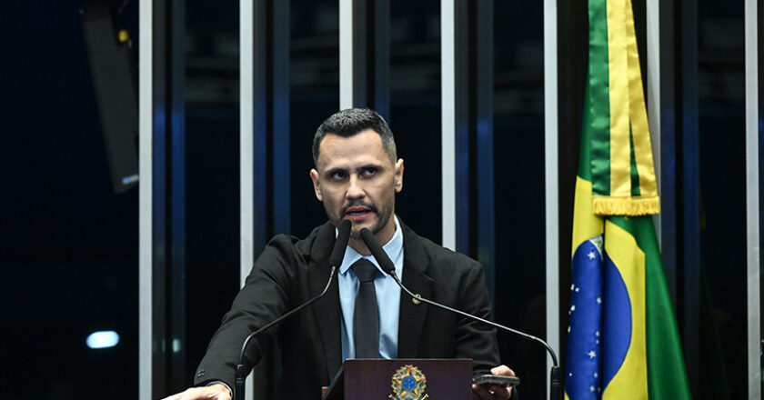 Cleitinho critica gasto com COP e rejeita indenização a famílias de mortos pela polícia