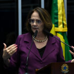 Damares critica medidas judiciais contra ex-presidente Bolsonaro