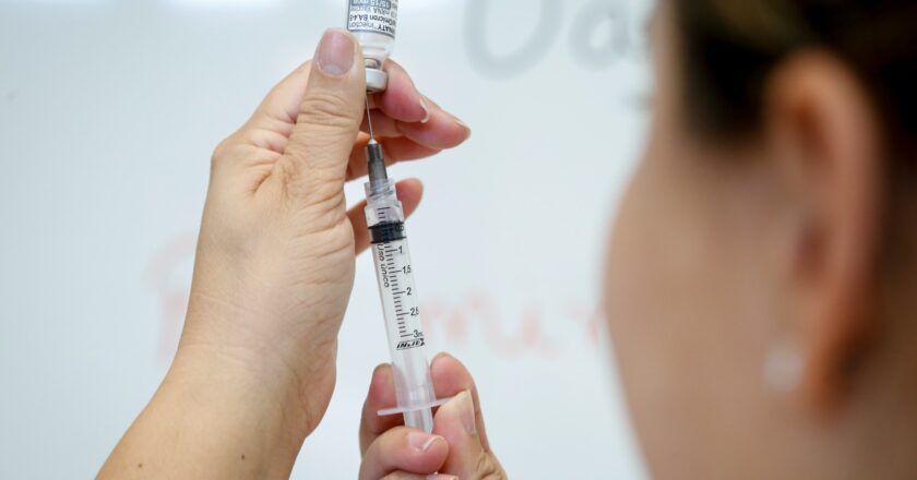 Engenhão terá ponto de vacinação antes do jogo Botafogo x Vasco