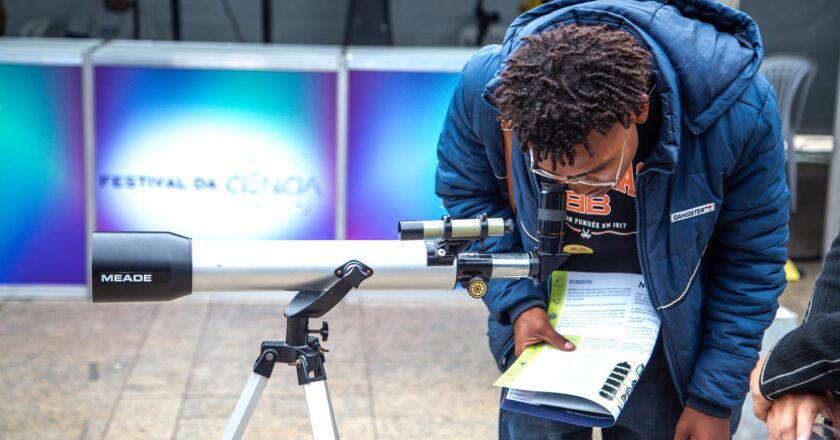 Festival da Ciência terá olimpíada, debates, exibição de filmes em realidade virtual e atividades lúdicas   