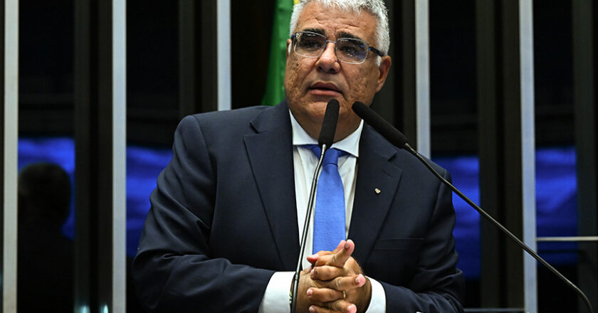 Girão compara operação no Rio e no Ceará e vê ‘narrativa ideológica’ do governo Lula