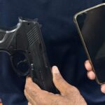 Guardas prendem homem que usou arma falsa para roubar celular de passageiro de aplicativo em São Cristóvão