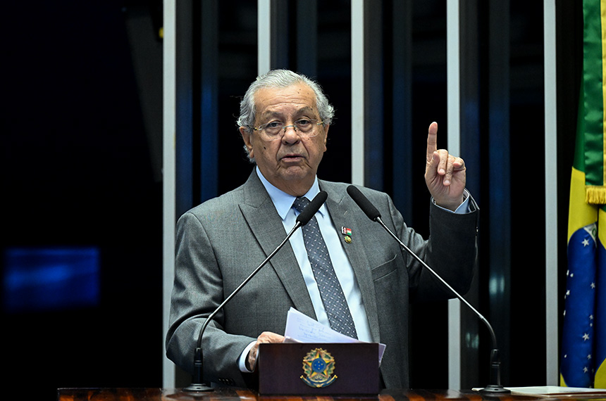 Senador Jayme Campos (União-MT) em discurso à tribuna.