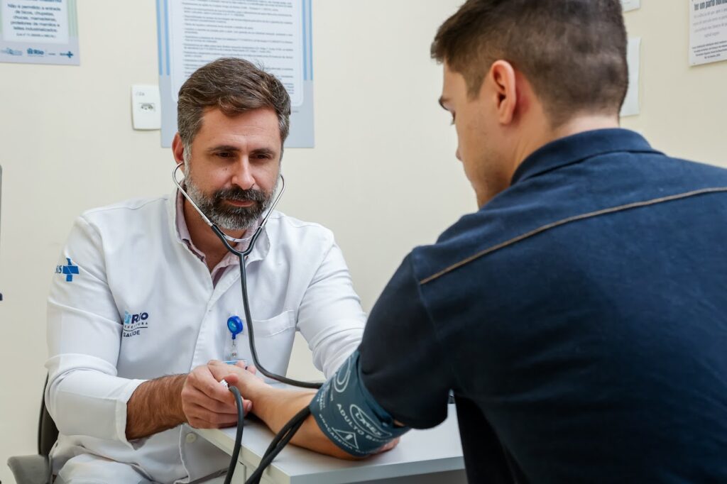 Novembro Azul: cuidados com a saúde do homem, no trânsito e na vida