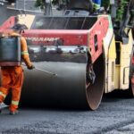 Pacote de recape asfáltico da Prefeitura avança para novas ruas e avenidas