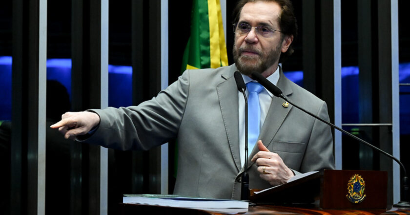 Plinio defende manifestantes em ato na COP 30 e critica ações de ONGs