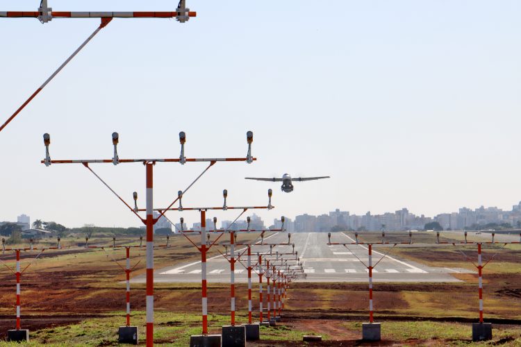 Prefeitura anuncia avanços do ILS e projeto da nova taxiway do Aeroporto