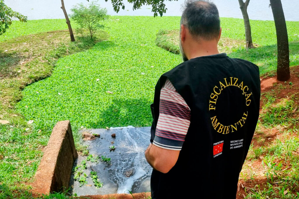Prefeitura aplica multas por despejo irregular de esgoto em lagos da cidade