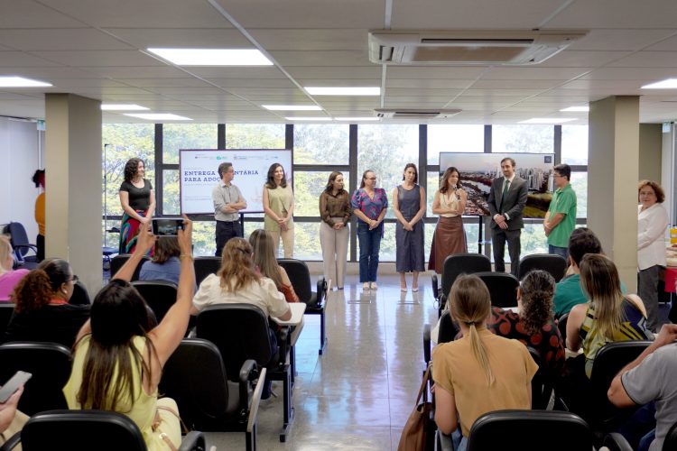 Prefeitura e órgãos do Judiciário divulgam curso sobre entrega voluntária para adoção