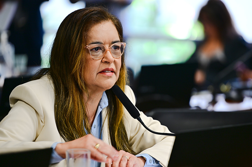 Em pronunciamento, à bancada, senadora Dra. Eudócia (PL-AL).