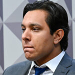 Programador acusado de facilitar descontos ilegais fica calado na CPMI