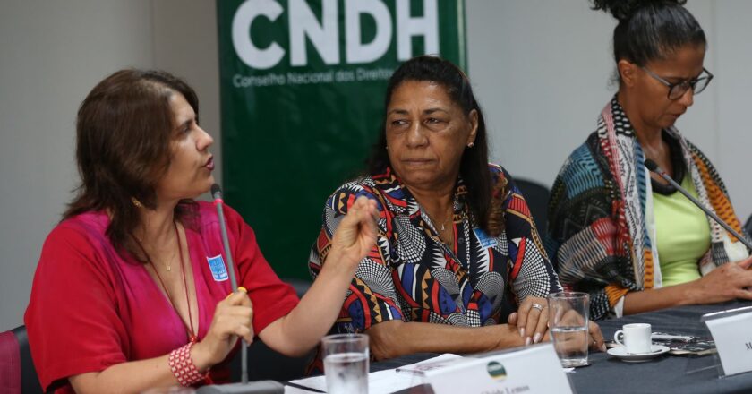 Mãe de Marielle Franco é contrária à federalização da investigação