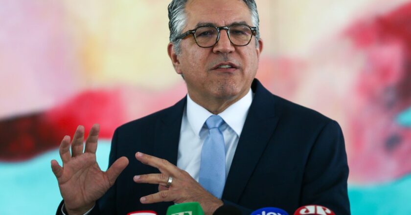 Governo vai apoiar CPMI de atos golpistas