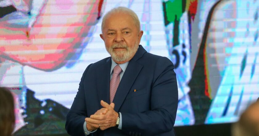 En Portugal, Lula dice que no venderá empresas públicas