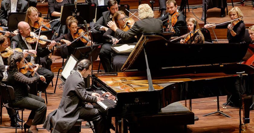 Concerto homenageia Tchaikovsky e abre projeto Municipal ao Meio-Dia