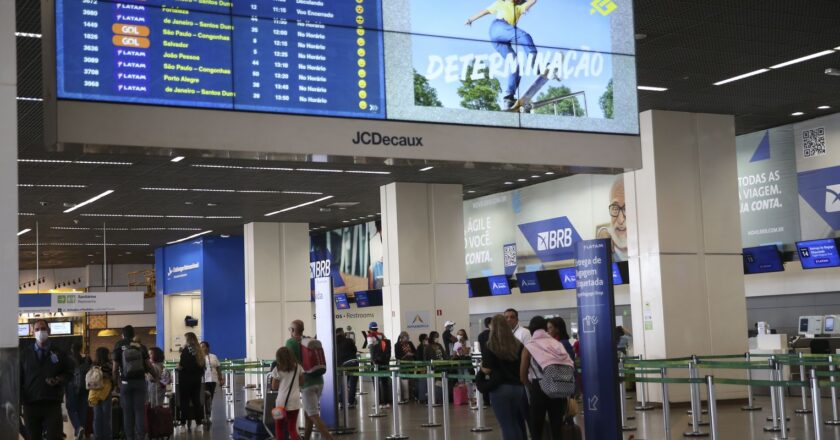 Em 2023, Brasil já recebeu 75% de turistas estrangeiros de todo 2022