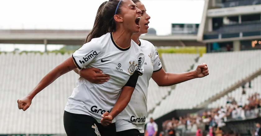Corinthians derrota Inter e se garante na final da Supercopa do Brasil