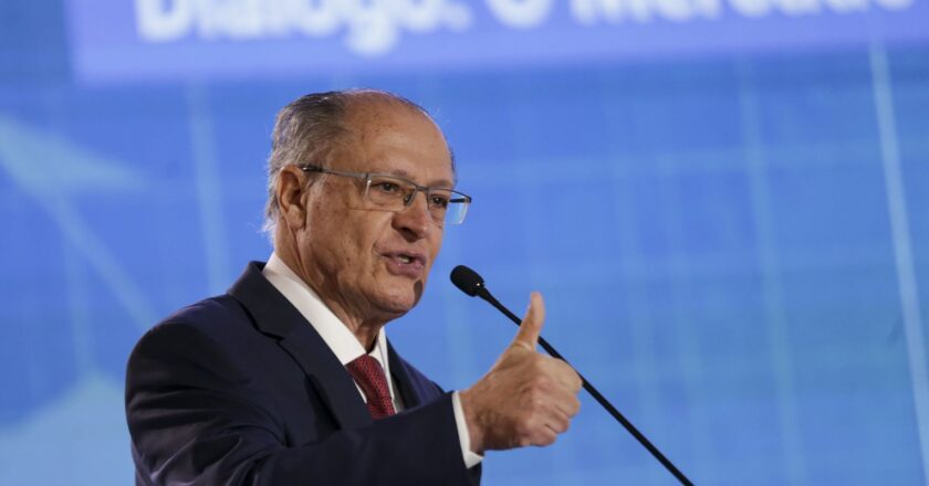 Governo ainda não decidiu sobre prorrogação de desconto para carros