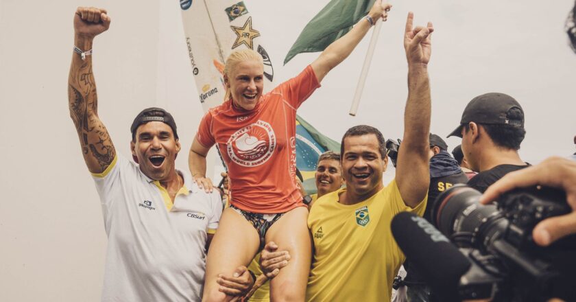 Tatiana Weston-Webb conquista título dos Jogos Mundiais de Surfe