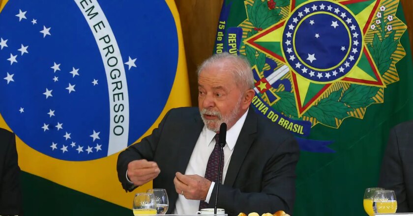 Presidente aposta em retomada de obras para impulsionar economia